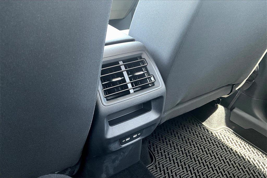 new 2025 Volkswagen Tiguan car, priced at $30,067