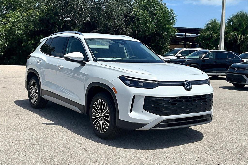 new 2025 Volkswagen Tiguan car, priced at $30,067