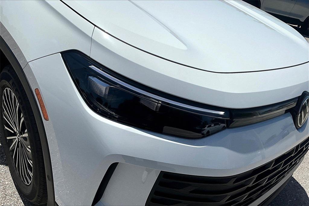 new 2025 Volkswagen Tiguan car, priced at $30,067