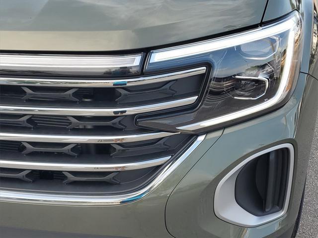 new 2025 Volkswagen Atlas car, priced at $44,339