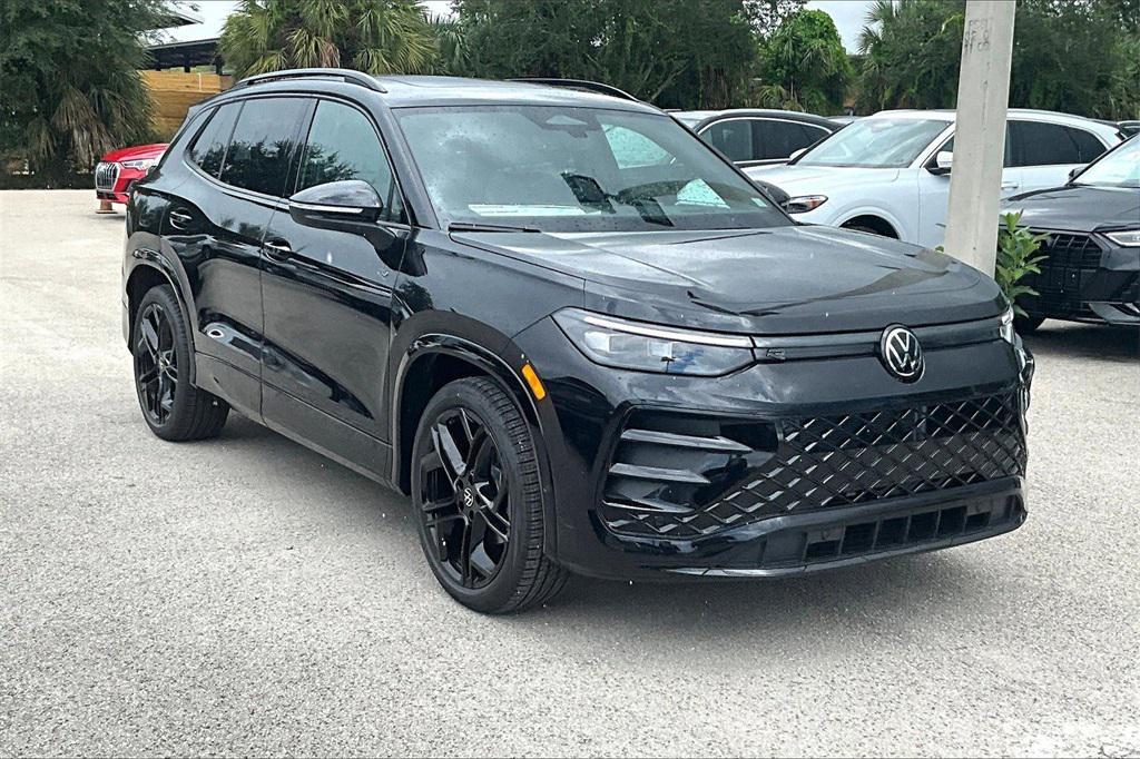 new 2025 Volkswagen Tiguan car, priced at $35,931