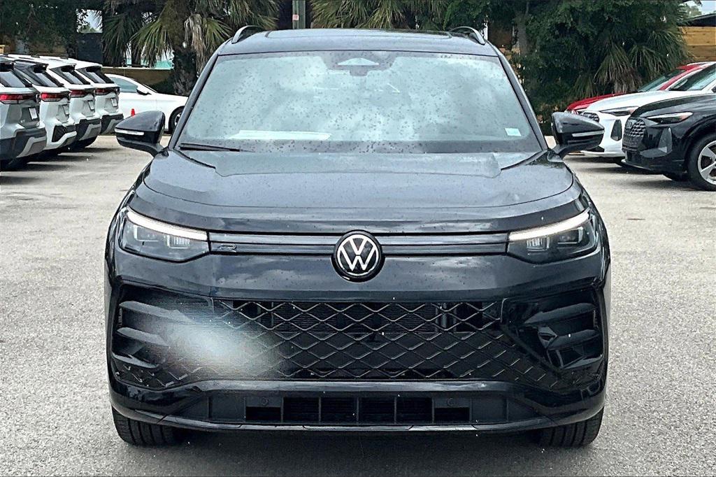 new 2025 Volkswagen Tiguan car, priced at $35,931