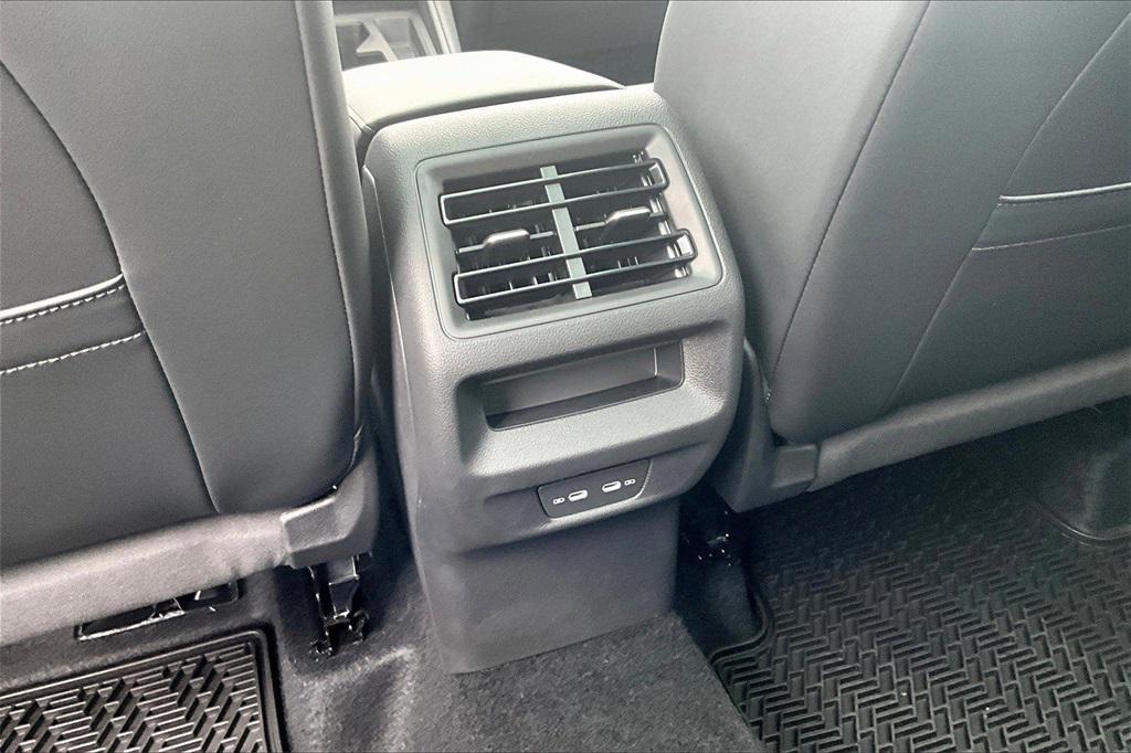 new 2025 Volkswagen Tiguan car, priced at $35,931