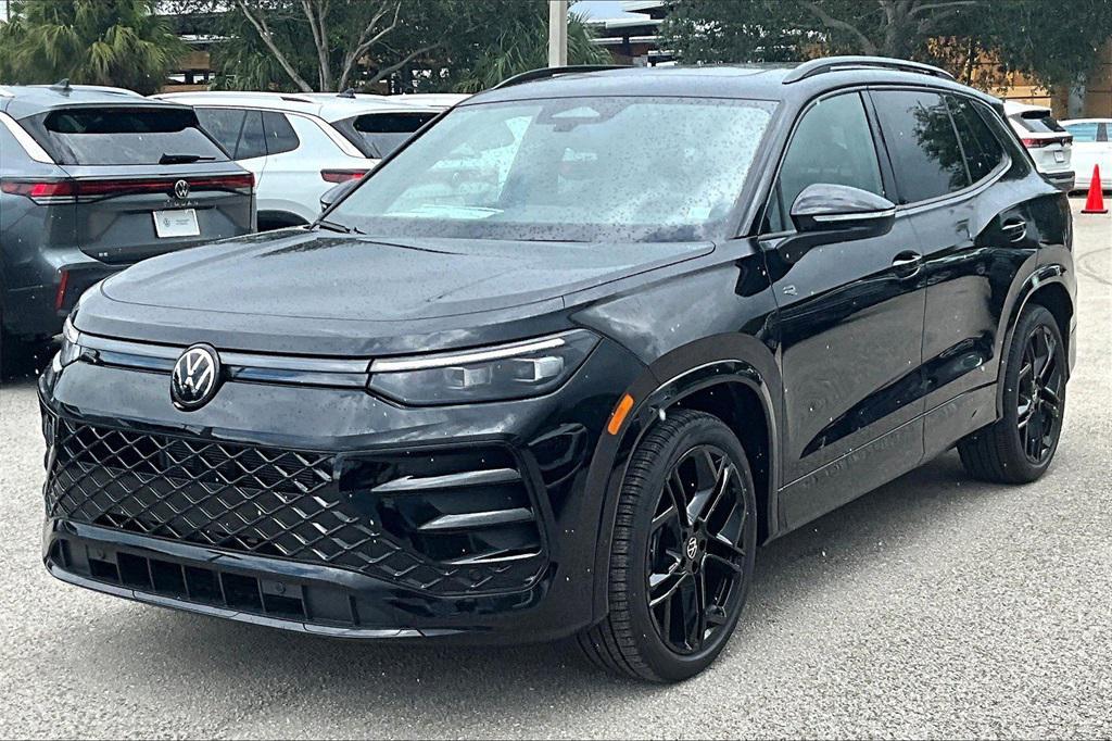 new 2025 Volkswagen Tiguan car, priced at $35,931