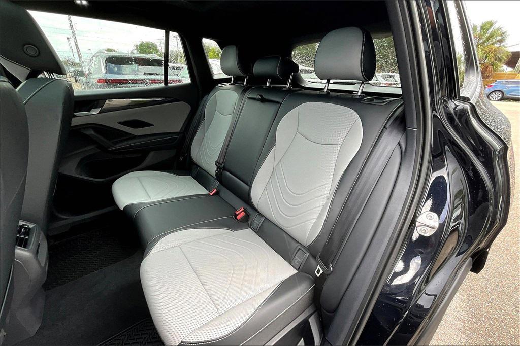 new 2025 Volkswagen Tiguan car, priced at $35,931