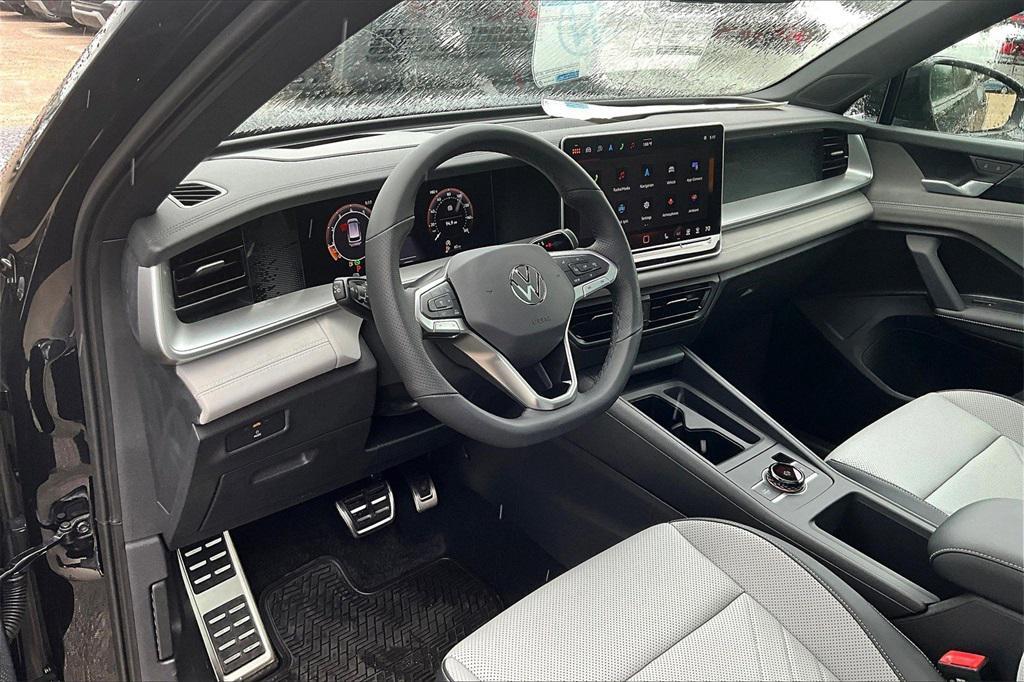 new 2025 Volkswagen Tiguan car, priced at $35,931