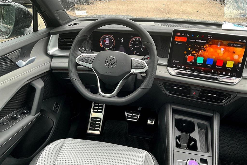 new 2025 Volkswagen Tiguan car, priced at $35,931