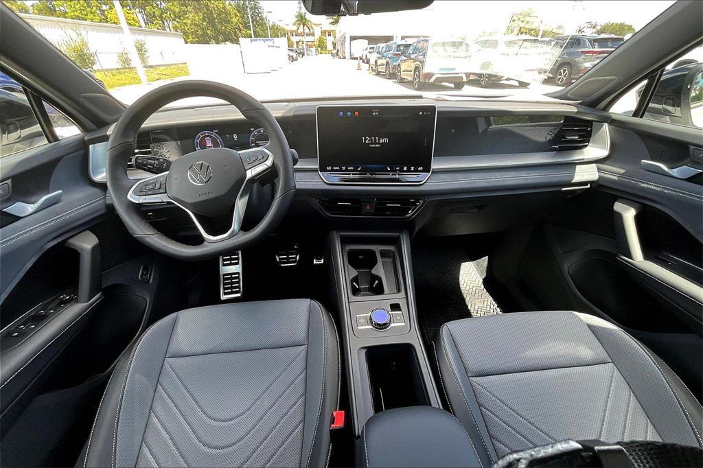 new 2025 Volkswagen Tiguan car, priced at $37,820