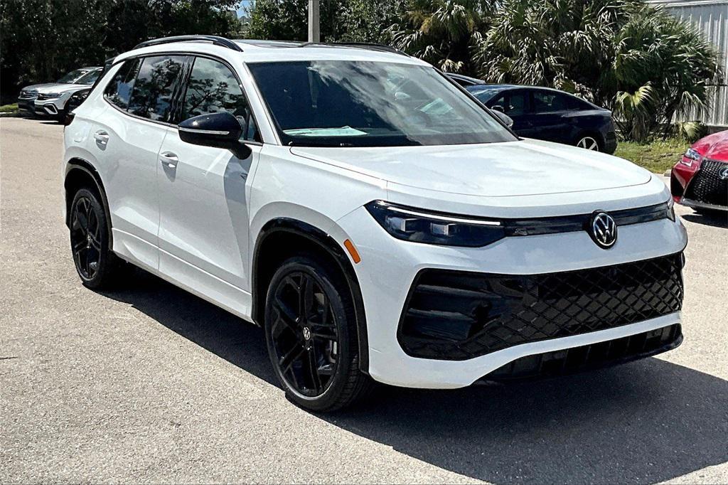 new 2025 Volkswagen Tiguan car, priced at $37,820