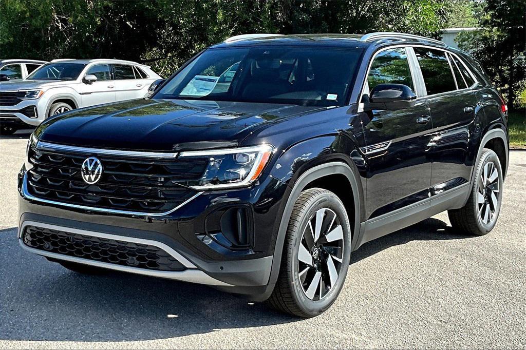 new 2026 Volkswagen Atlas Cross Sport car, priced at $44,006