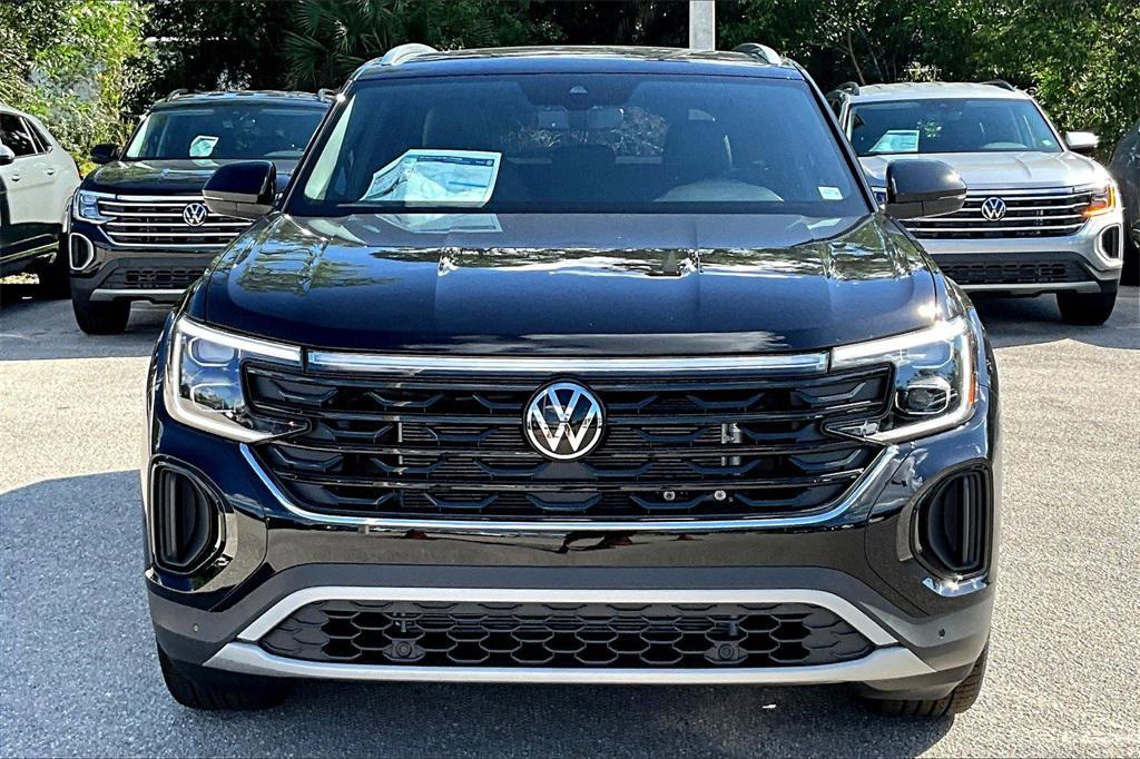 new 2026 Volkswagen Atlas Cross Sport car, priced at $44,006