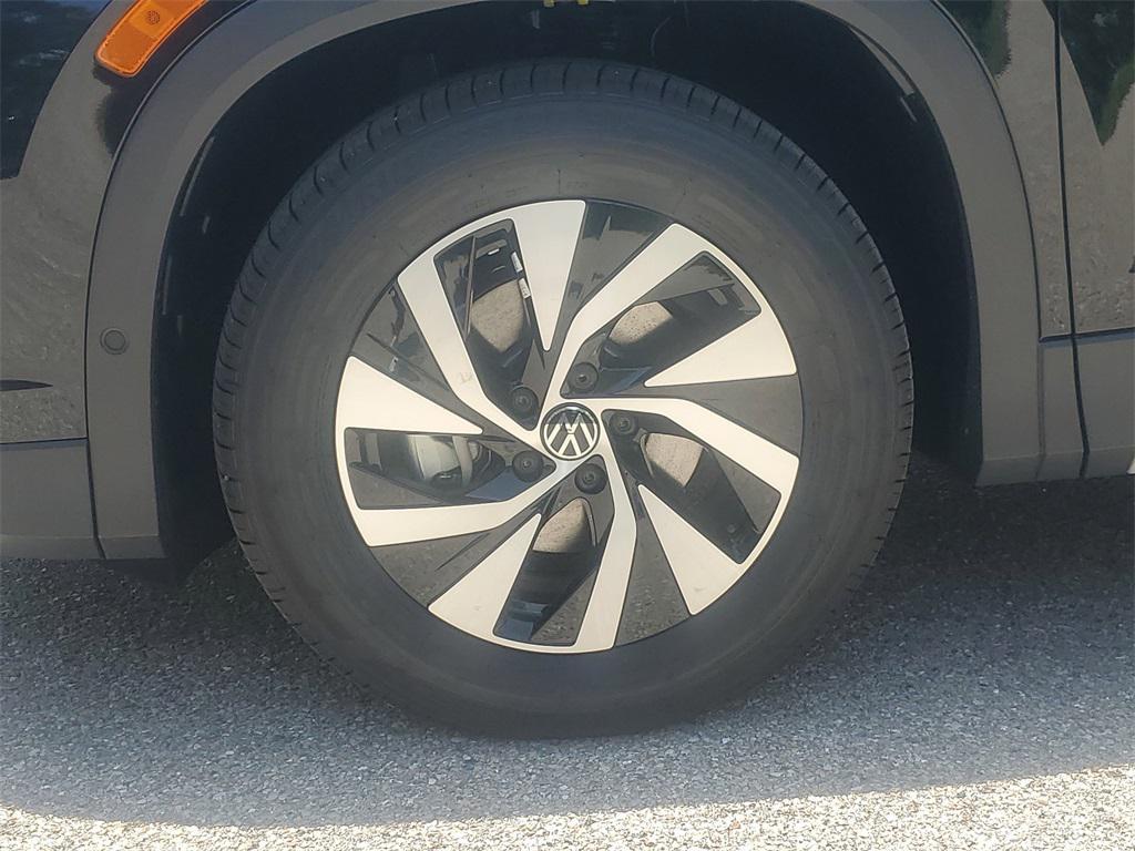 new 2025 Volkswagen Tiguan car, priced at $29,083