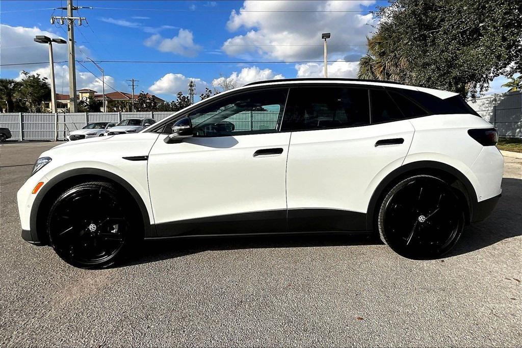 new 2025 Volkswagen ID.4 car, priced at $46,700