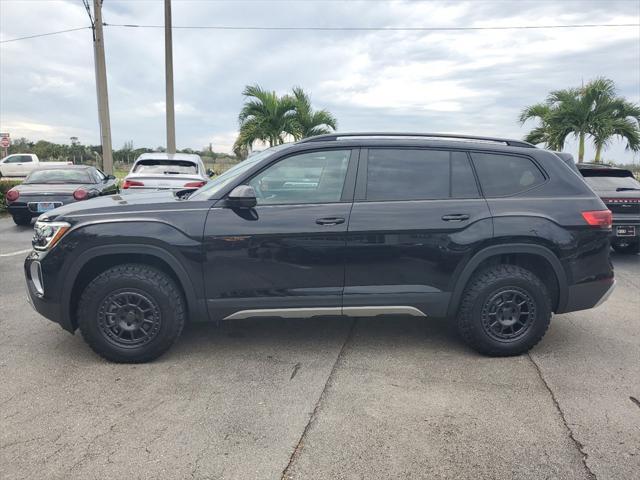 new 2024 Volkswagen Atlas car, priced at $47,378