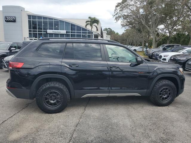 new 2024 Volkswagen Atlas car, priced at $47,378