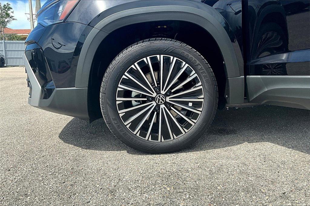 new 2025 Volkswagen Taos car, priced at $29,285