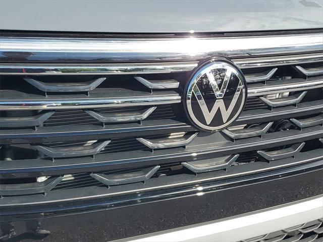 new 2025 Volkswagen Atlas car, priced at $45,925