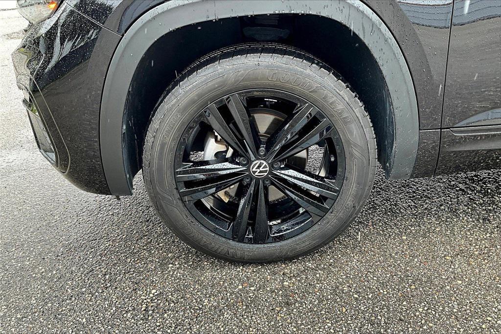 used 2023 Volkswagen Atlas car, priced at $33,750