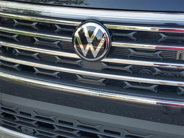 new 2025 Volkswagen Atlas car, priced at $43,339