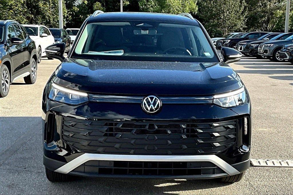 used 2025 Volkswagen Tiguan car, priced at $32,799