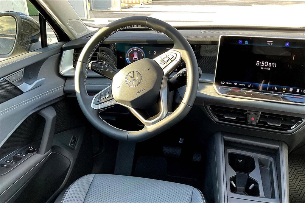 new 2025 Volkswagen Tiguan car, priced at $32,787