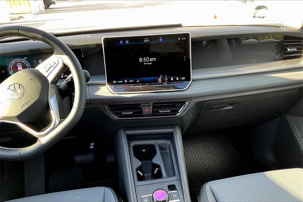 used 2025 Volkswagen Tiguan car, priced at $32,799