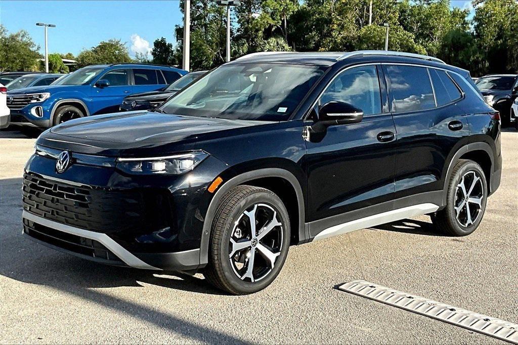 used 2025 Volkswagen Tiguan car, priced at $32,799