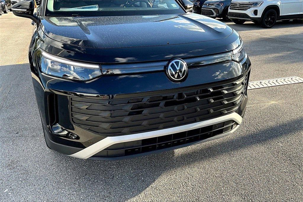 used 2025 Volkswagen Tiguan car, priced at $32,799