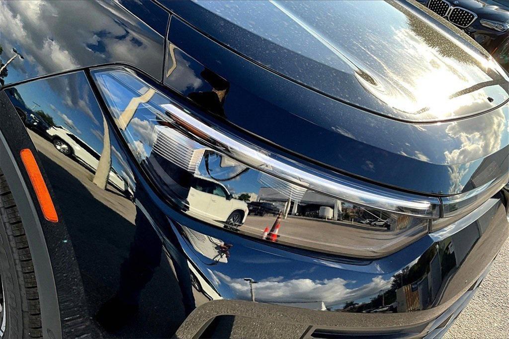 used 2025 Volkswagen Tiguan car, priced at $32,799