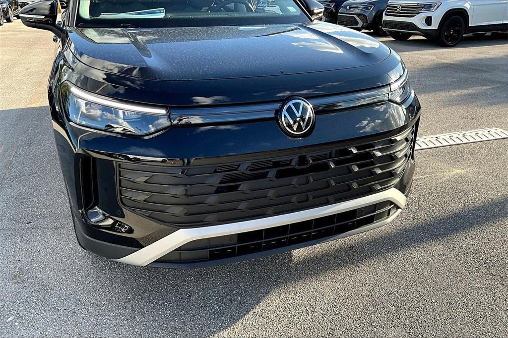 new 2025 Volkswagen Tiguan car, priced at $32,787