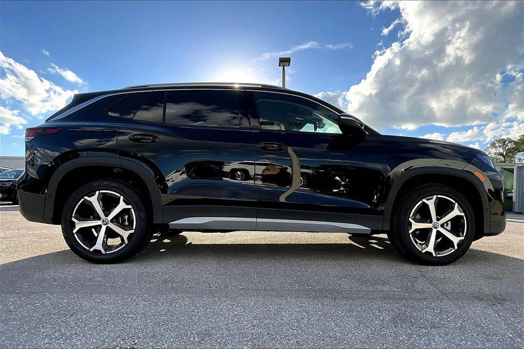new 2025 Volkswagen Tiguan car, priced at $32,787
