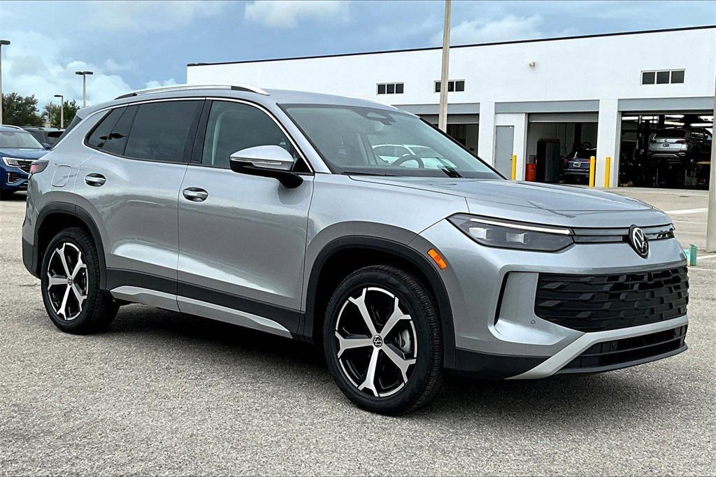 new 2025 Volkswagen Tiguan car, priced at $32,777