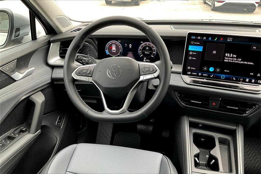 new 2025 Volkswagen Tiguan car, priced at $32,777
