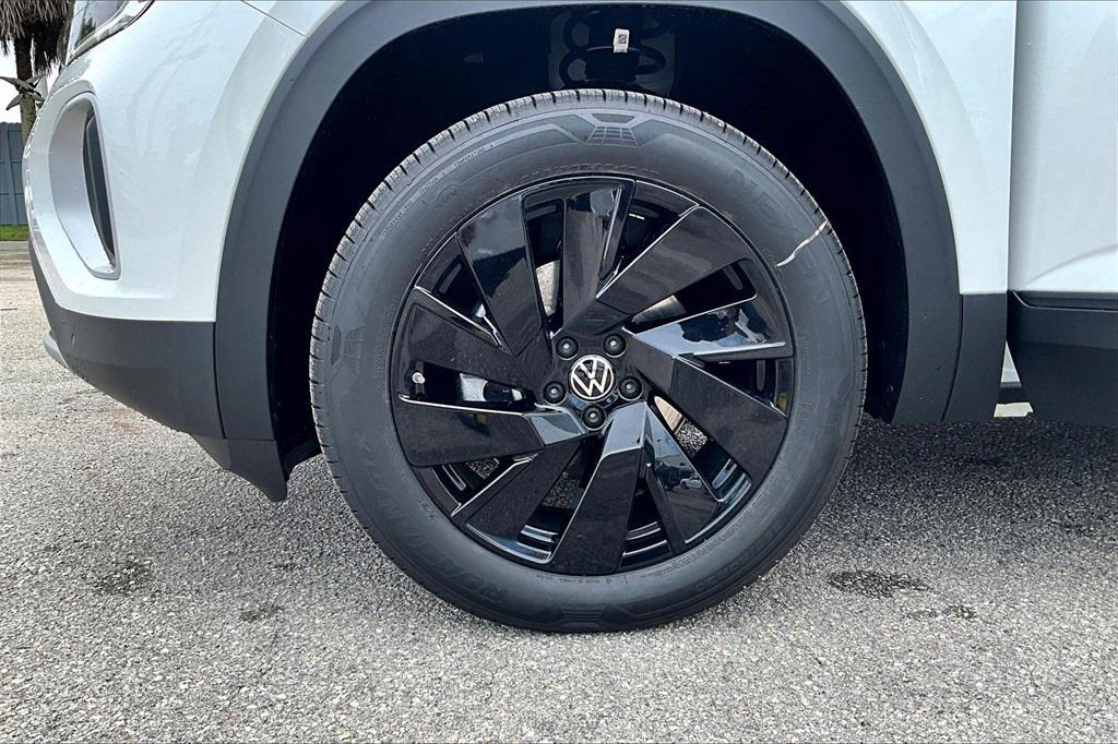 new 2026 Volkswagen Atlas car, priced at $46,149