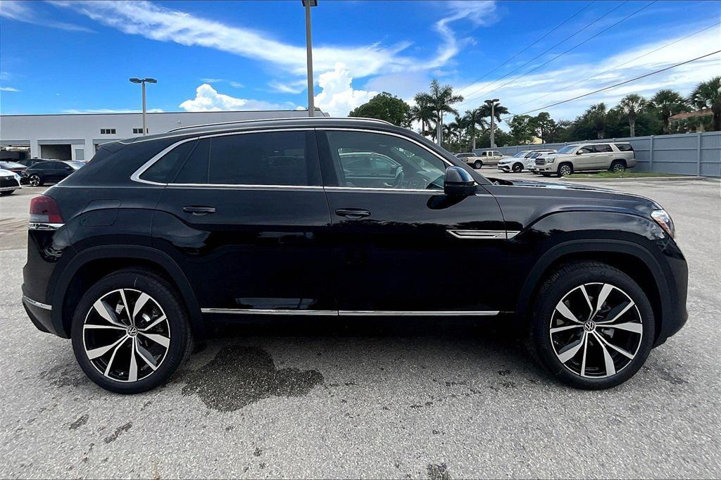 new 2026 Volkswagen Atlas Cross Sport car, priced at $54,065