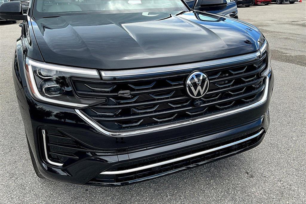 new 2026 Volkswagen Atlas Cross Sport car, priced at $54,065