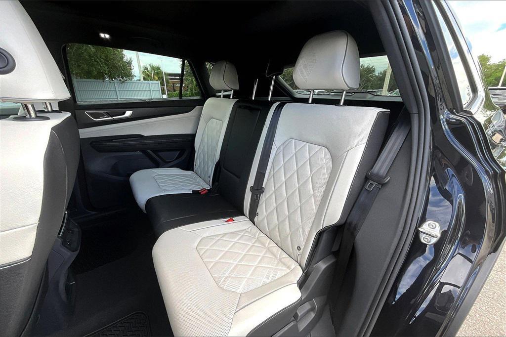 new 2026 Volkswagen Atlas Cross Sport car, priced at $54,065