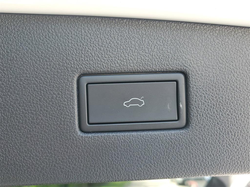 used 2022 Volkswagen Tiguan car, priced at $21,450