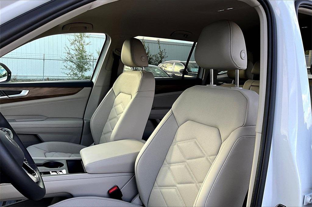 new 2026 Volkswagen Atlas car, priced at $38,814