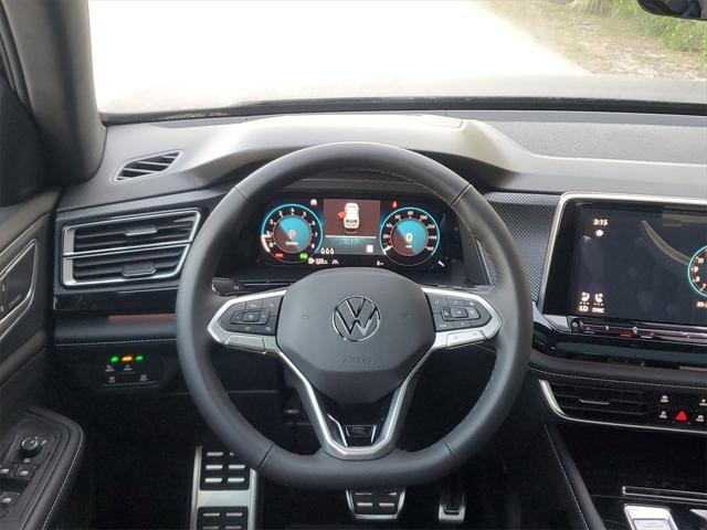 new 2025 Volkswagen Atlas Cross Sport car, priced at $51,511