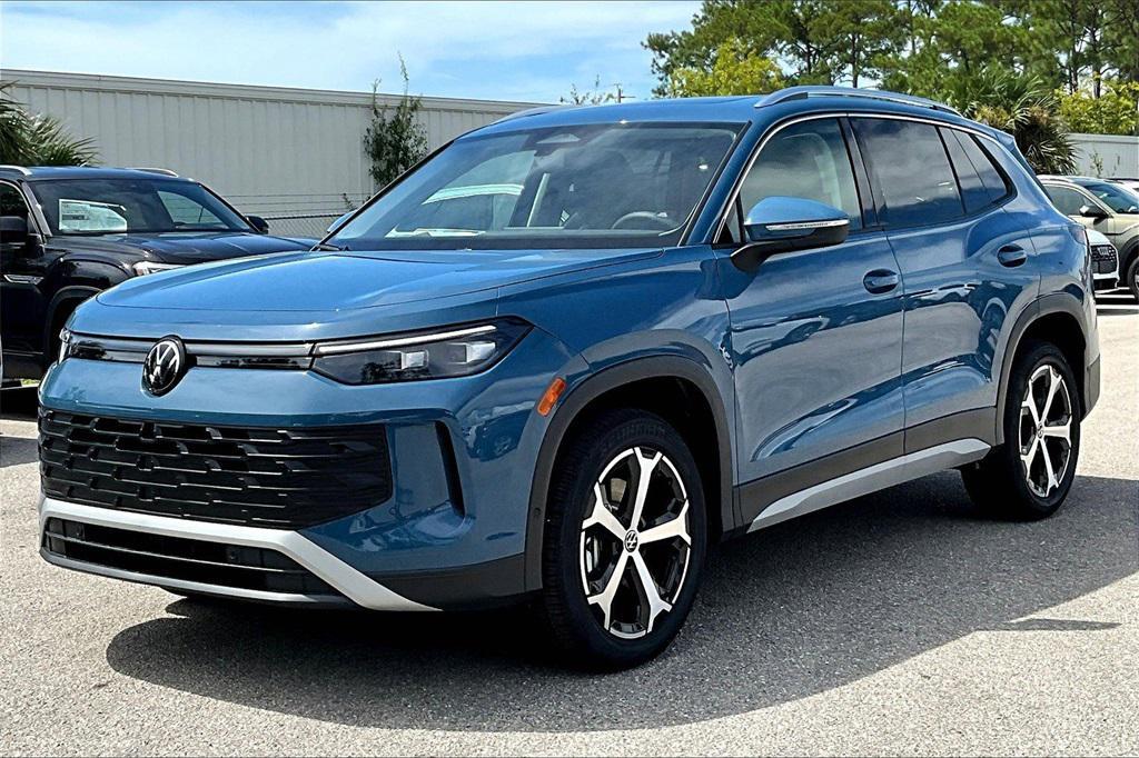 new 2025 Volkswagen Tiguan car, priced at $35,792