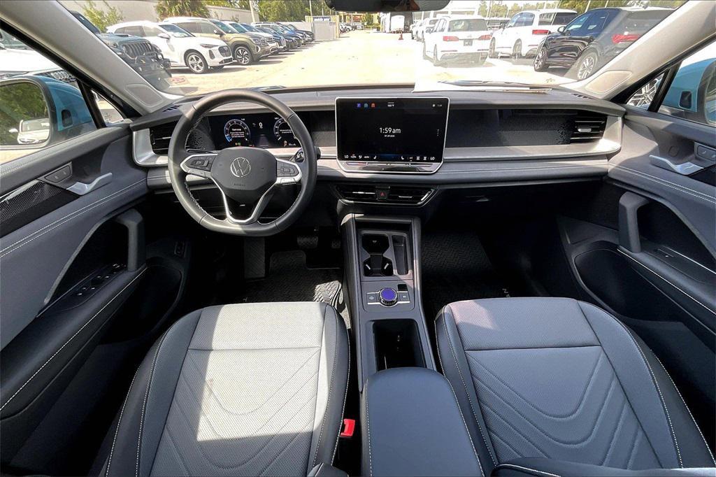 new 2025 Volkswagen Tiguan car, priced at $35,792