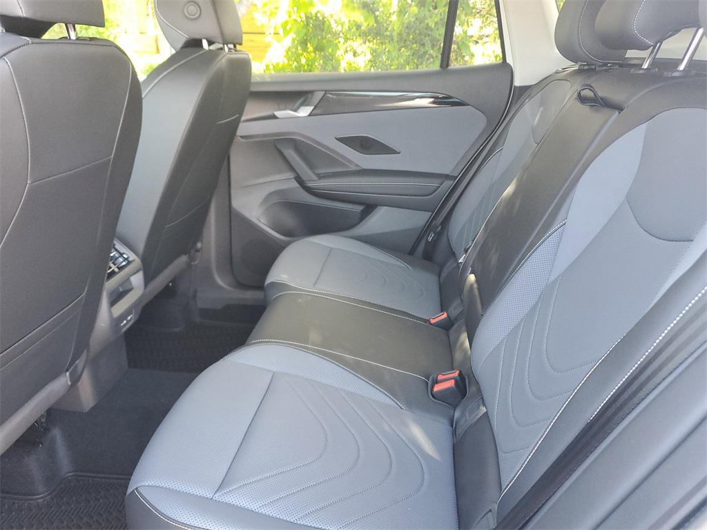 new 2025 Volkswagen Tiguan car, priced at $34,978