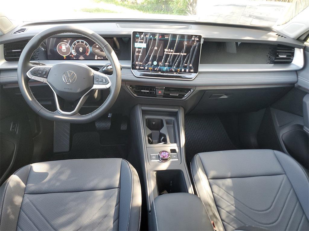 new 2025 Volkswagen Tiguan car, priced at $34,978