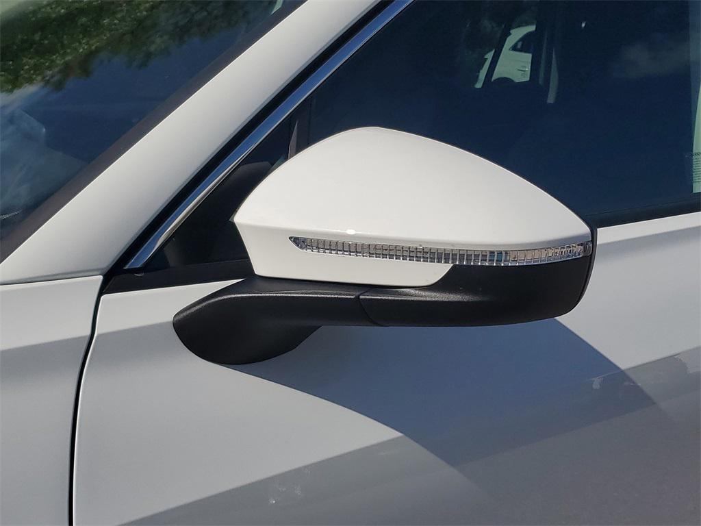 new 2025 Volkswagen Tiguan car, priced at $34,978