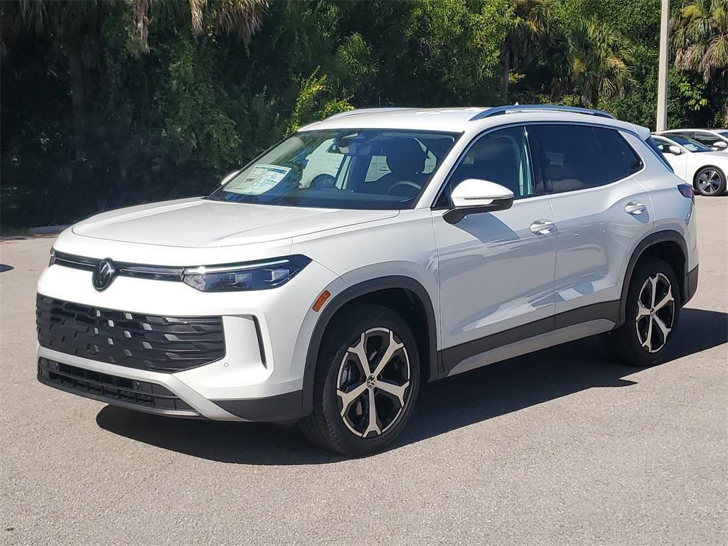 new 2025 Volkswagen Tiguan car, priced at $34,978