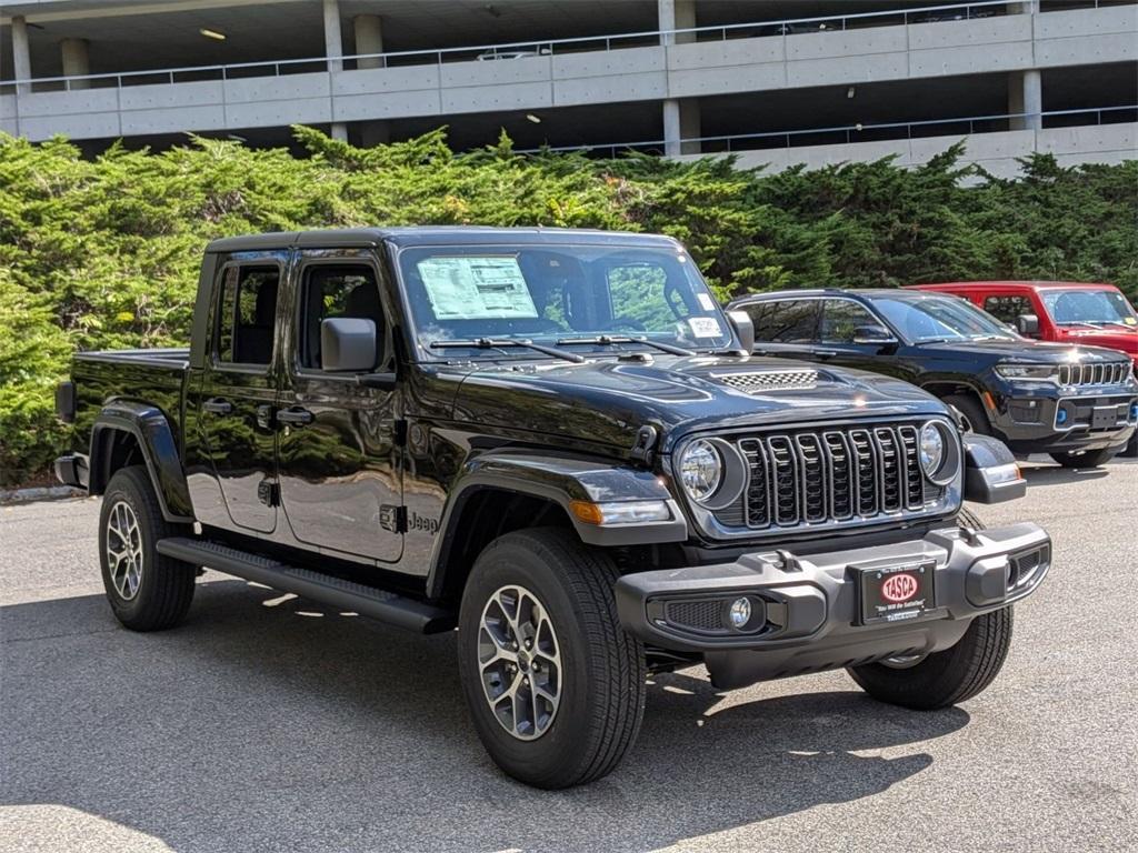 new 2025 Jeep Gladiator car, priced at $51,565