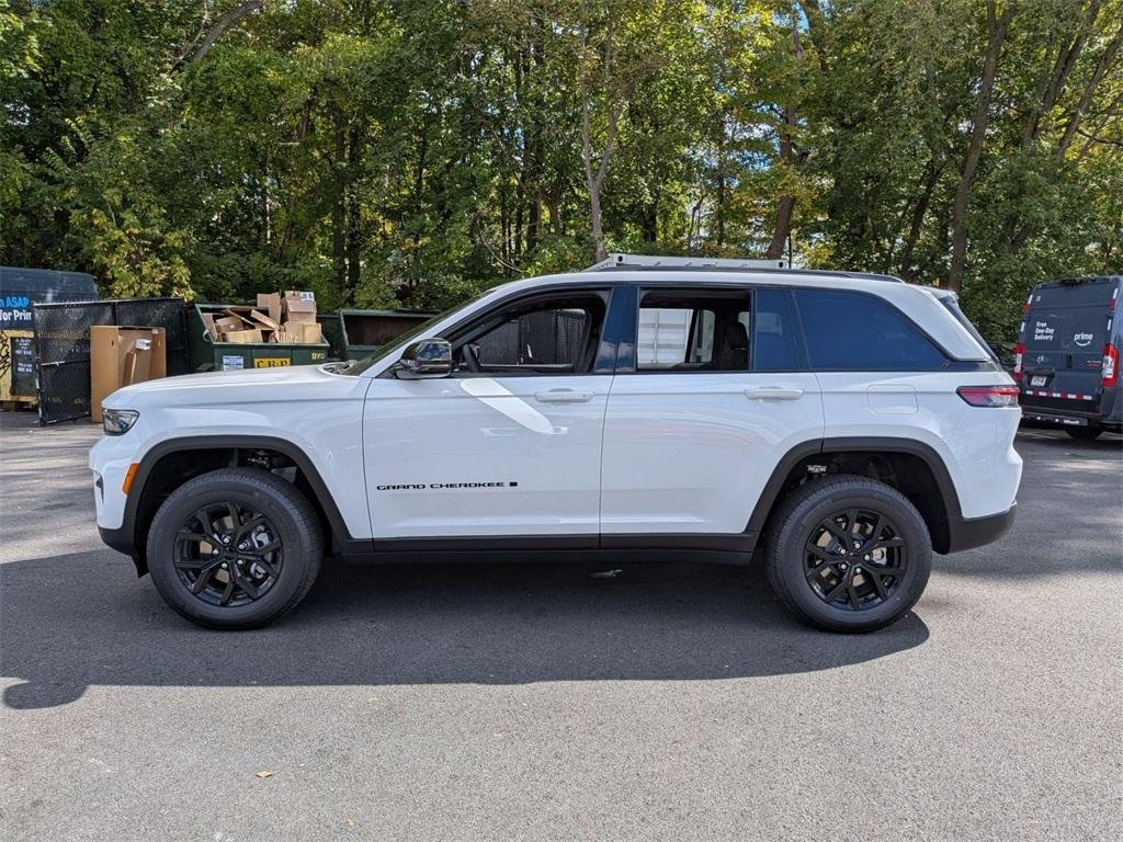 new 2025 Jeep Grand Cherokee car, priced at $42,385