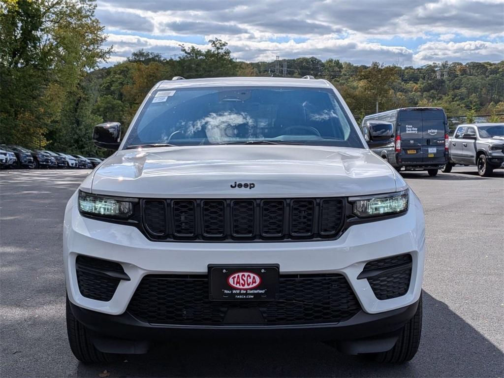 new 2025 Jeep Grand Cherokee car, priced at $42,385