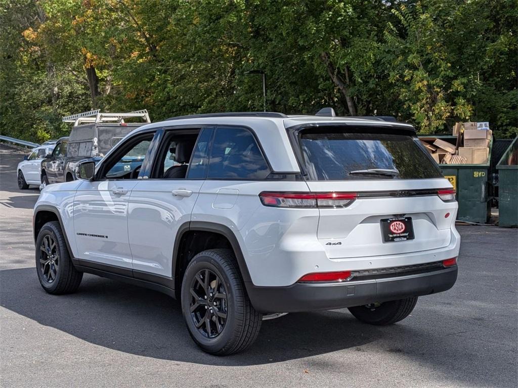 new 2025 Jeep Grand Cherokee car, priced at $42,385